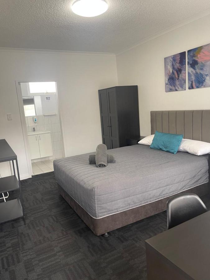 City West Motel Adelaide Bagian luar foto